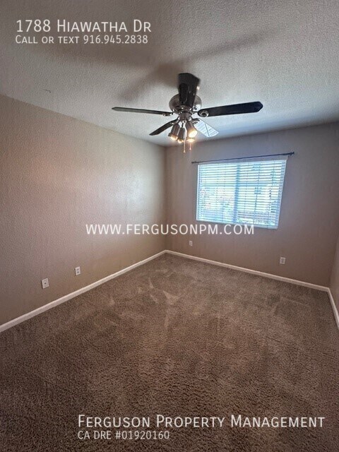 Building Photo - 1788 Hiawatha Dr