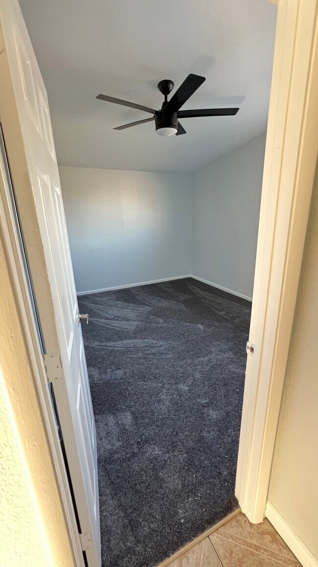 2104 E McWilliams Ave 2104 E McWilliams Ave Las Vegas NV 89101