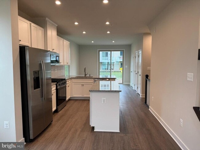 Building Photo - 132 Bethlehem Pl
