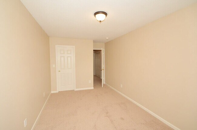 Building Photo - 7317 Kimble Dr