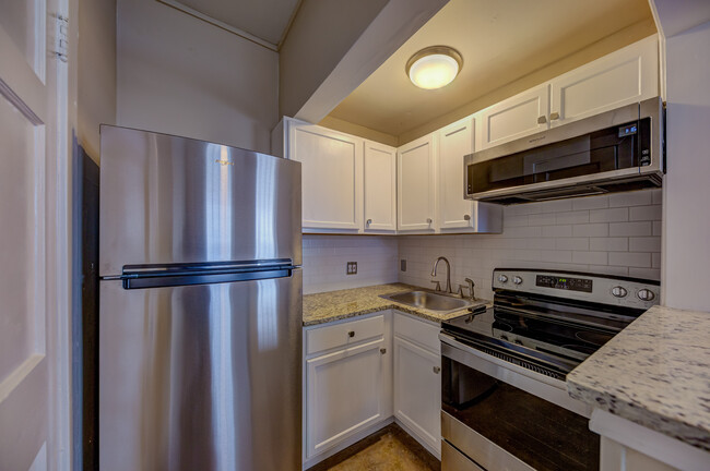 Kitchens have either tile or granite countertops - The Vicksburg