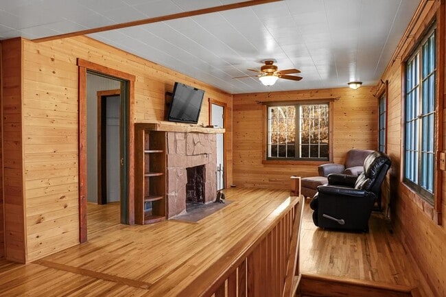 Building Photo - 9140 Picabo Rd