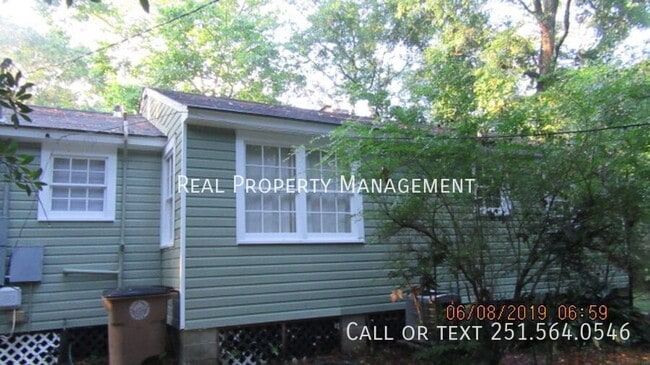 Building Photo - 335 Azalea Cir W