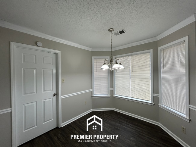 Building Photo - Spacious 3BR/2.5BA Olive Branch Home w/ Vaulted Ceilings, Fireplace, Formal Dining & Fenced Yard