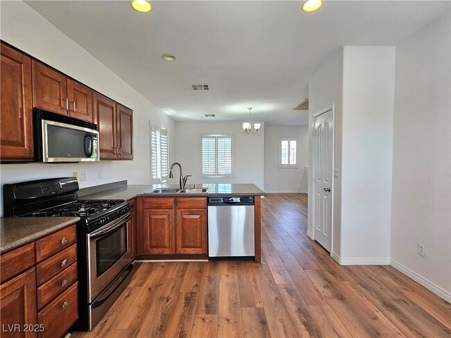 Building Photo - 10436 Masons Creek St