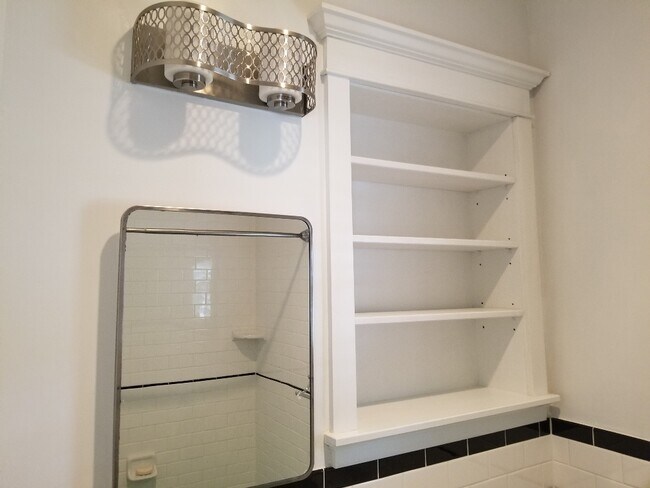bath storage - 954 Meade Ave