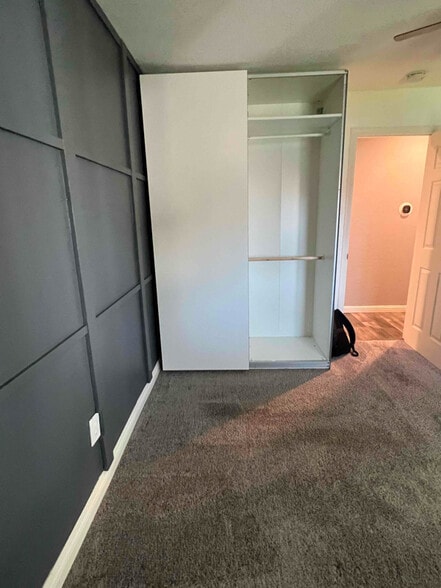 Building Photo - 606 E B St