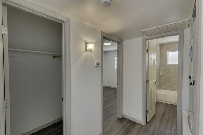 Building Photo - $0 First Month Rent! Remodeled 2 Bed Casita w/ Private Patio, W/D & Pool