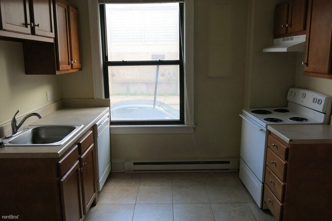 Building Photo - 7239 Penn Ave