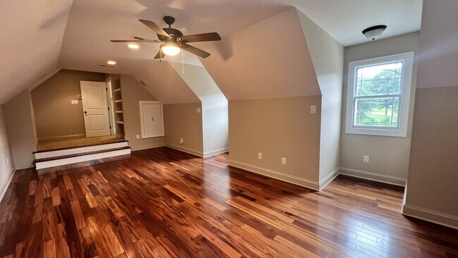 Building Photo - 267 Carolina Way