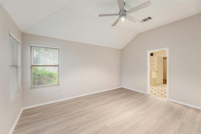 Building Photo - 8129 Hawick Dr