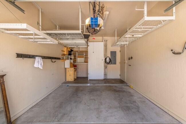 Building Photo - 11500 E Cochise Dr