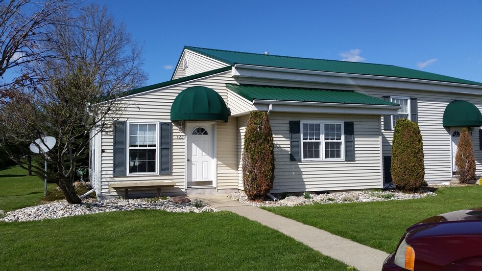 Building Photo - 422 Old State Rd S