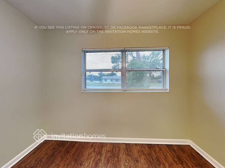 Building Photo - 2631 Ambergate Rd