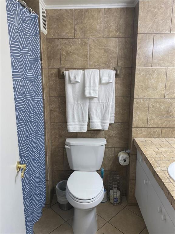 Building Photo - 880 Mandalay Ave