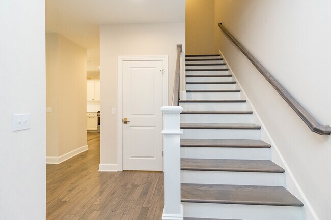 Building Photo - 10727 Clock Tower Dr