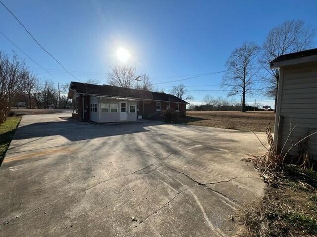 Building Photo - 4890 Highway 157