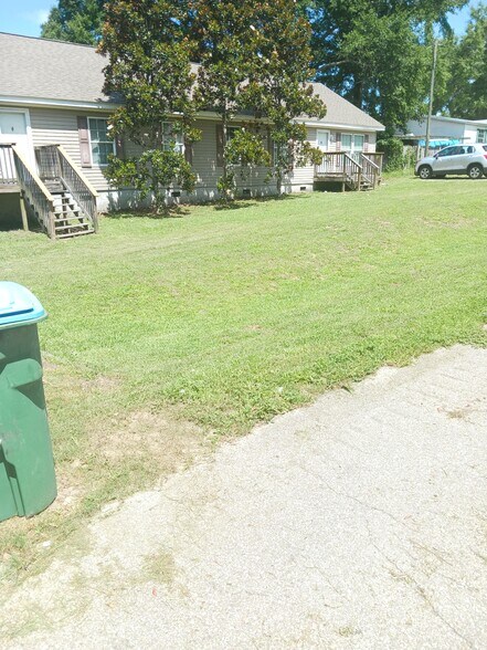 Building Photo - 236 Forrest Dr