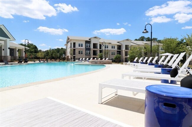 Building Photo - 300 Hwy 81