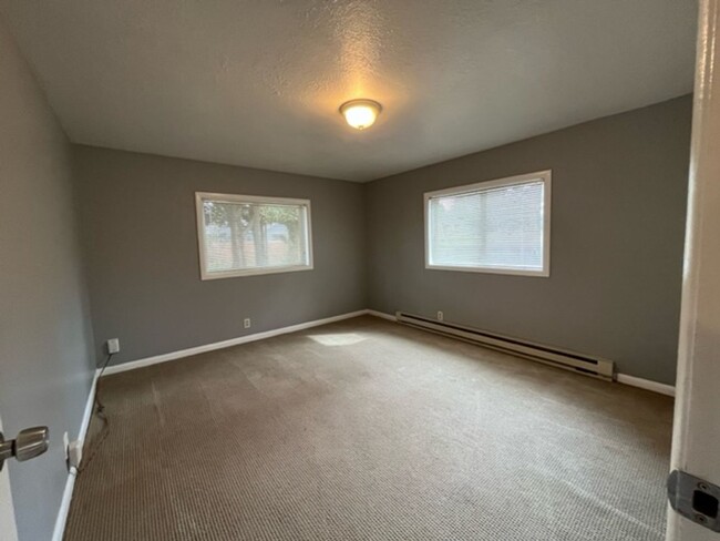 Building Photo - Charming one level 2 bedroom 1 bath house ...