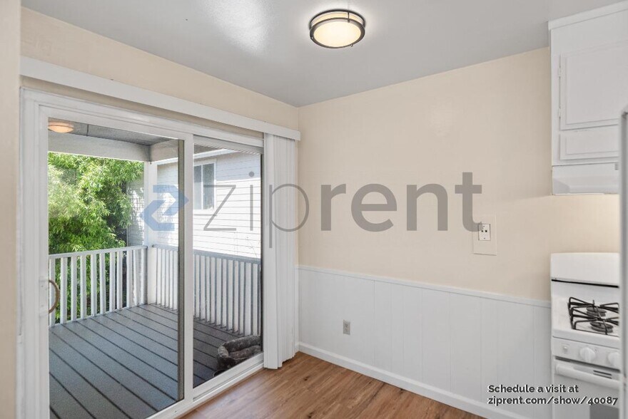 Building Photo - 3809 Buell St