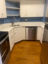 Building Photo - 140 Pleasant St