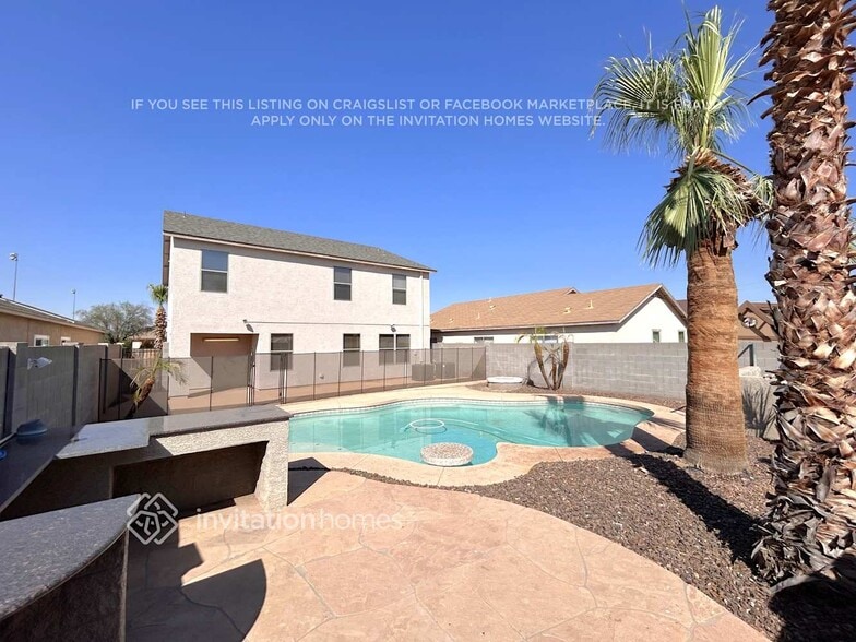 Building Photo - 11545 W Larkspur Rd