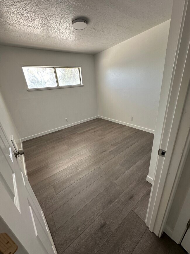 Building Photo - Harris Apartments