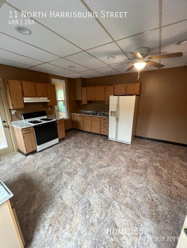 Building Photo - Charming Townhome in Steelton! 4 Bedroom, ...