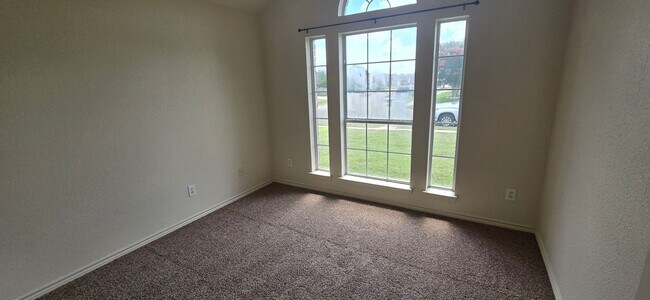 Building Photo - 4505 Hitchrock Dr