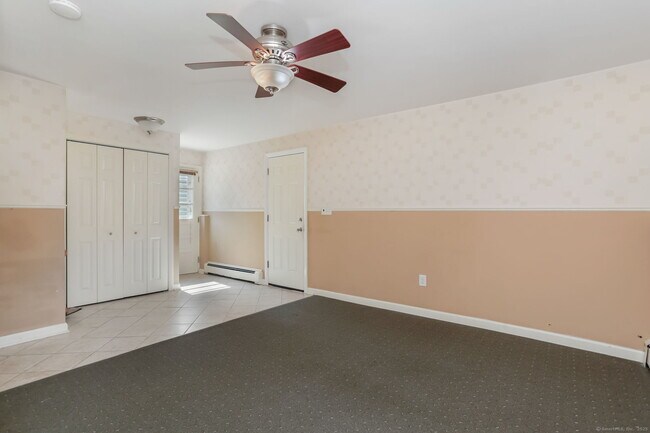 Building Photo - 115 Lucille St