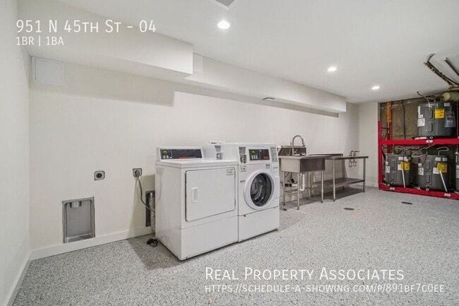 Building Photo - 951 N 45th St