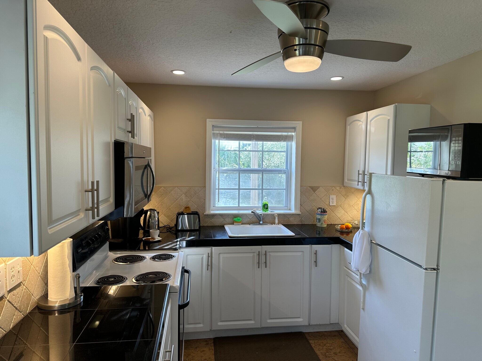 Building Photo - 1201 S Flagler Ave