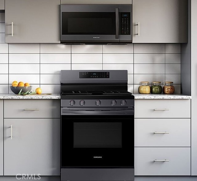 Building Photo - 425 E 129th St