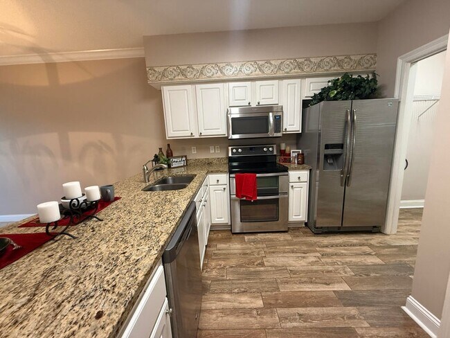 Building Photo - 5 Laguna St