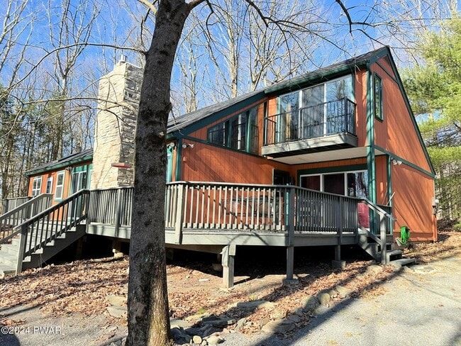 Building Photo - 402 Canoe Brook Dr