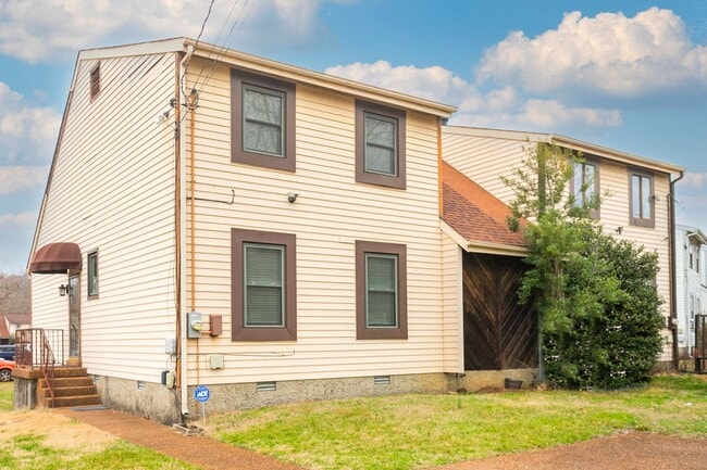 Building Photo - 5419 Hickory Park Dr