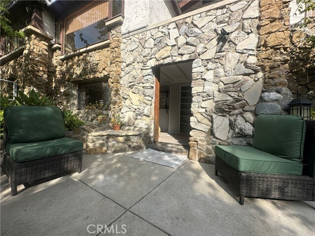 Building Photo - 8601 Wonderland Ave