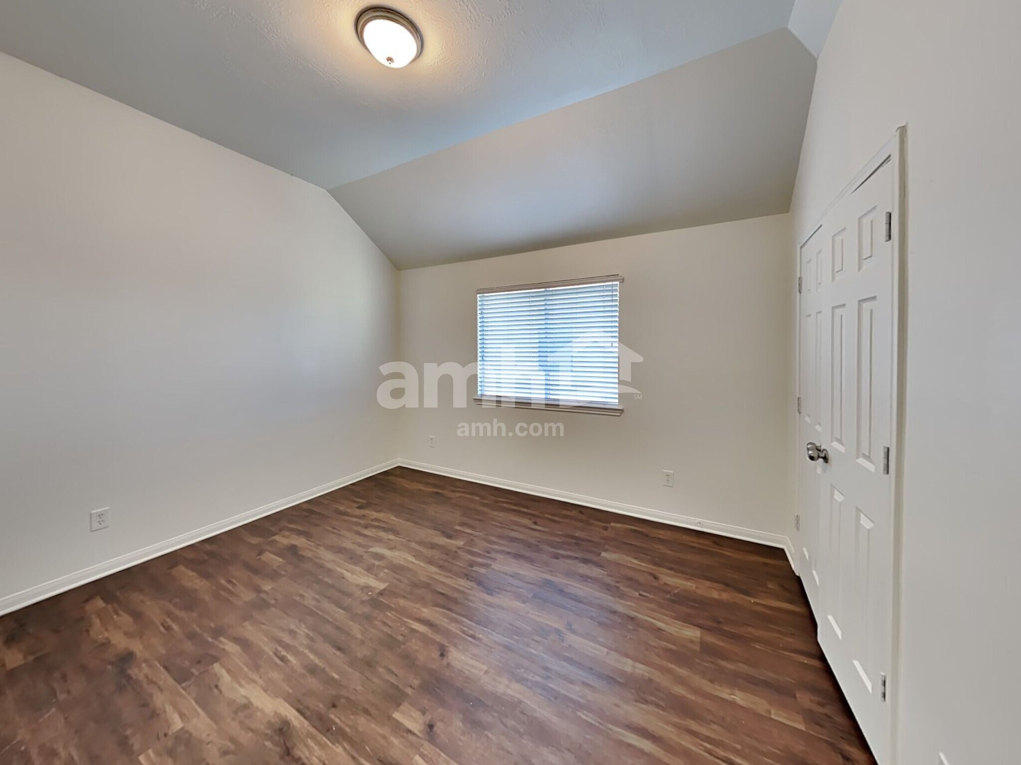 Building Photo - 4002 Ashview Ln