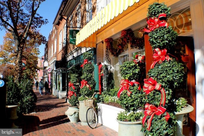 Building Photo - 113 N Fayette St