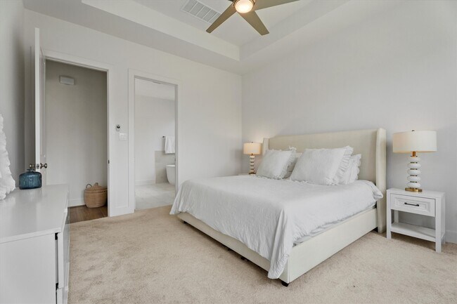 Building Photo - 10710 Verdant Hl