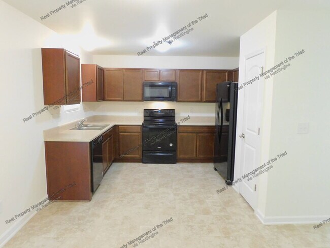 Building Photo - 4623 Chapel Ridge Dr