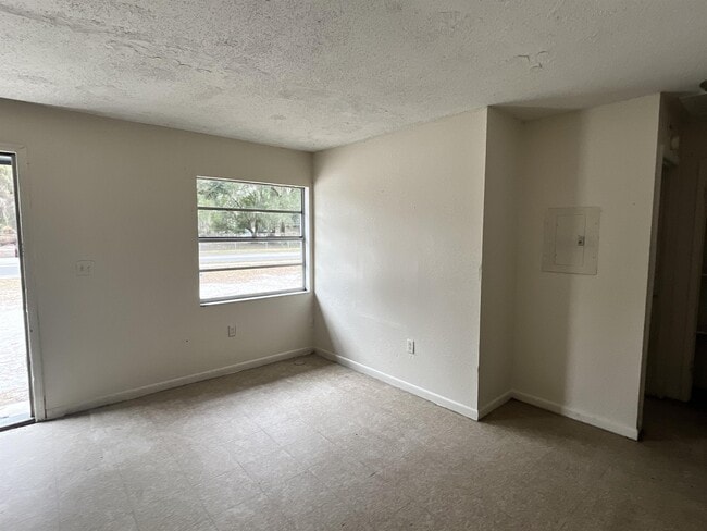 Building Photo - 505 Kilgore St