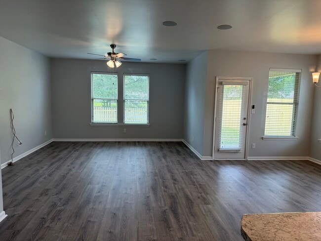 Building Photo - 23033 Isabella Dr