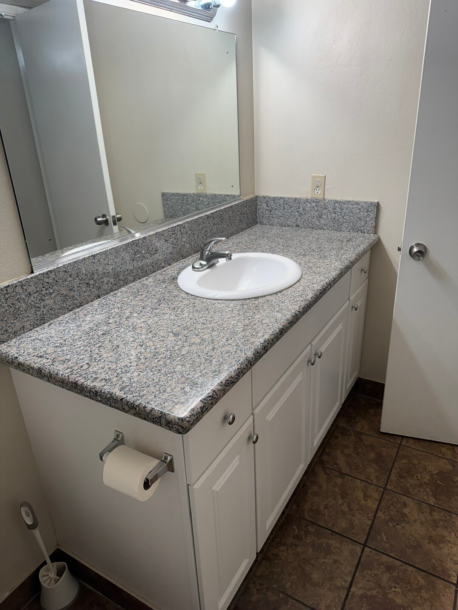 Bathroom Additional View - 1550 W Ashlan Ave