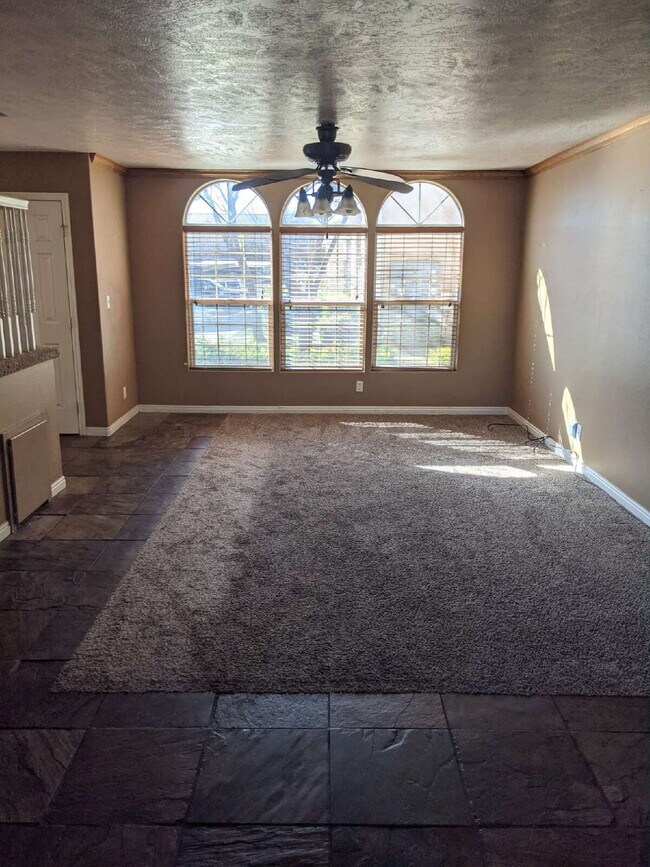 Building Photo - 3-Bed Townhouse in Saint George with Spacious 1400 Sq Ft Layout "