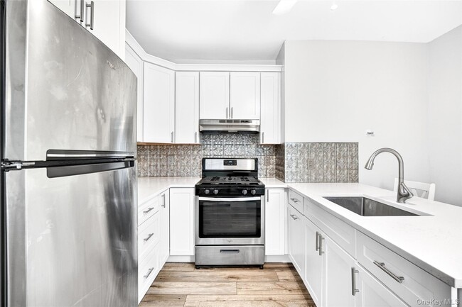 Building Photo - 48 S Mill St