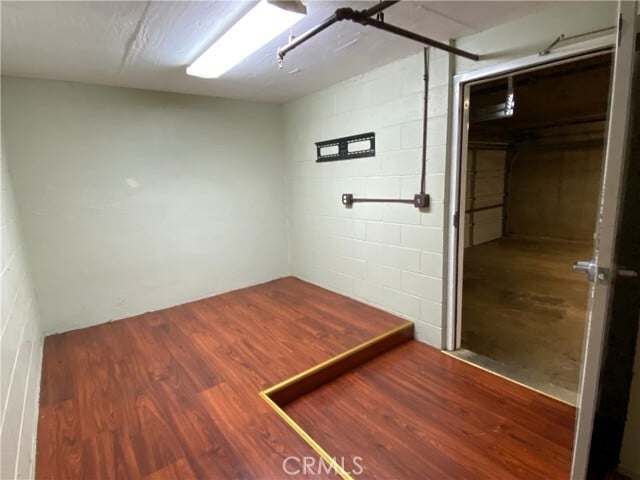 Building Photo - 2418 Mohawk St