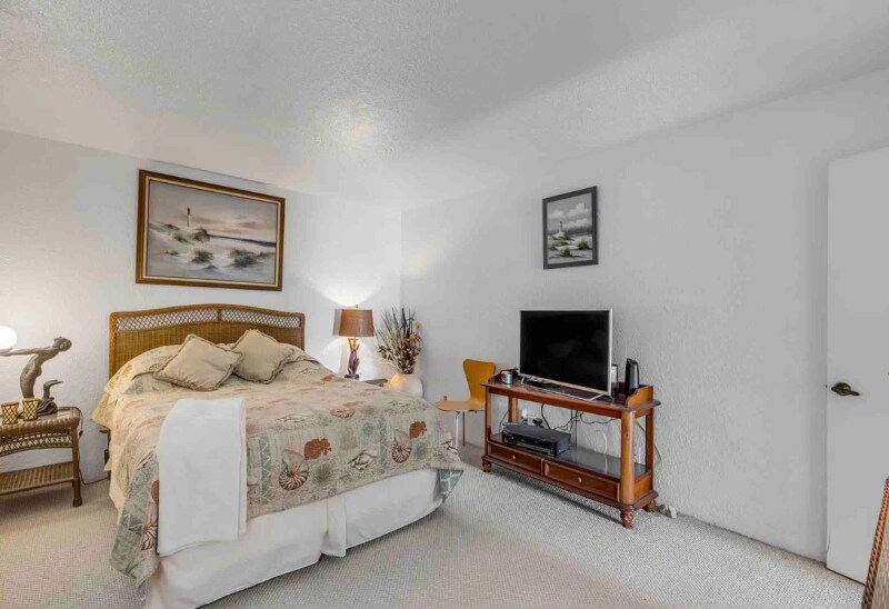 Building Photo - 1404 N Atlantic Ave