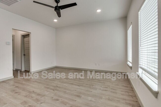 Building Photo - 13508 Vinita Dr